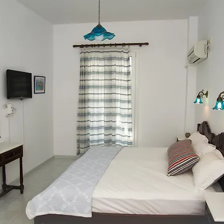Erato Apartment Batsi (Andros)