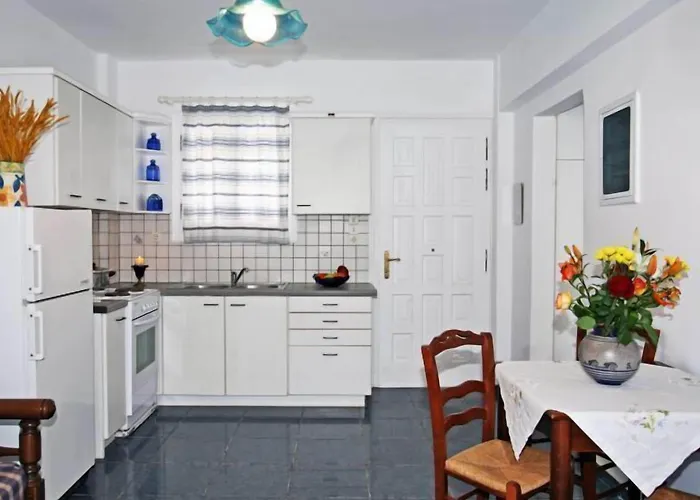 Erato Apartment Batsi (Andros)